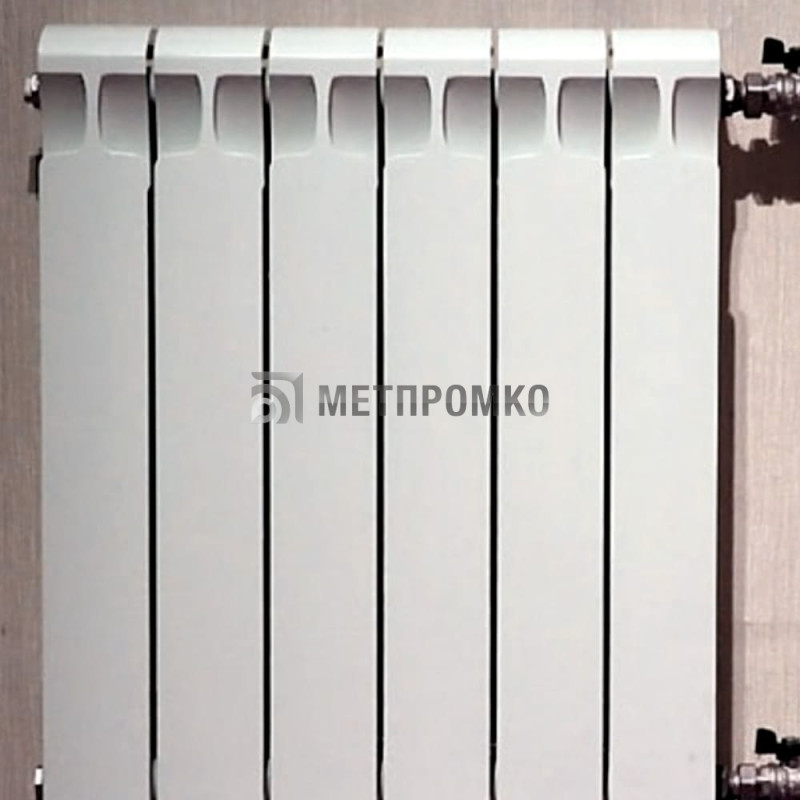 Радиатор биметаллический Royal Thermo Revolution Bimetall 350 мм 12 секций 80 мм